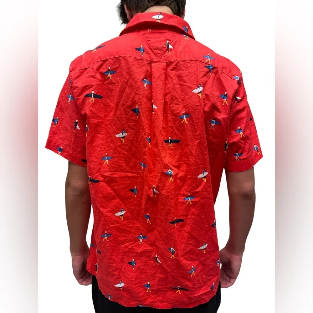 🔥🏄🏻‍♂️TOMMY HILFIGER button up red shirt w/ surfer print. Size L. Like new‼️ - Picture 3 of 9